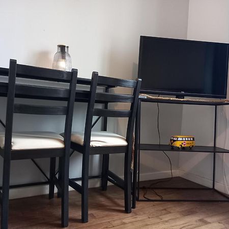 Apartamento Au Bord Du Vilpion Marle-et-Behaine Habitación foto